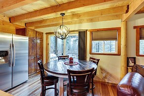Peaceful Garden Valley Cabin w/ Private Deck!
