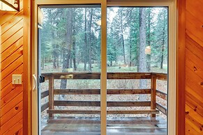 Peaceful Garden Valley Cabin w/ Private Deck!