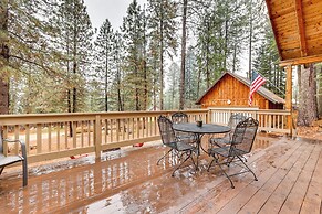 Peaceful Garden Valley Cabin w/ Private Deck!