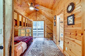 Peaceful Garden Valley Cabin w/ Private Deck!