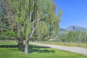 Montana Retreat: Original Hamilton Log Cabin!