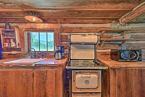 Montana Retreat: Original Hamilton Log Cabin!