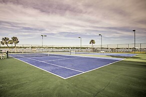 Gulf Shores Getaway w/ Pool, Spa & Beach Access!