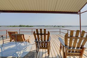 Waterfront Granbury House w/ Deck & Private Dock!