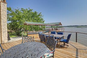 Waterfront Granbury House w/ Deck & Private Dock!