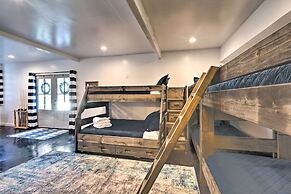 Mtn-view Cabin w/ Game Room & Deck in Flagstaff