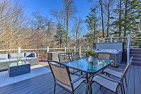 Tobyhanna Home w/ Hot Tub & Resort Amenities