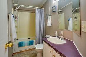 Tennessee Vacation Rental ~ 2 Mi to Windrock Park!