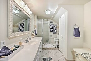 Private Pool: Lakefront Home in Hot Springs!