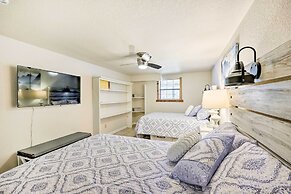 Private Pool: Lakefront Home in Hot Springs!