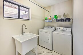 Private Pool: Lakefront Home in Hot Springs!