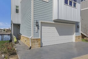 Modern Kingsland Lake Front House w/ Heated Pool!