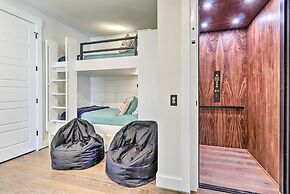 Modern Kingsland Lake Front House w/ Heated Pool!