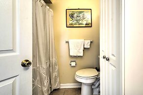 Dog-friendly Senatobia Cottage w/ Fishing Pond!
