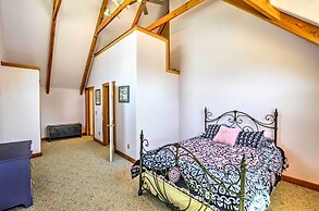 Stunning Silesia Home, Horse Boarding + River View