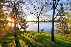 Brainerd Cabin on Camp Lake w/ Boat Slip & Dock!