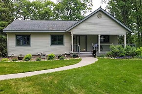Brainerd Cabin on Camp Lake w/ Boat Slip & Dock!