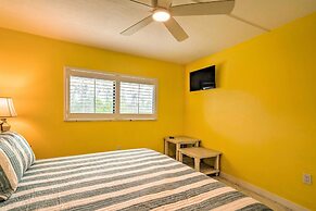 Cheery Condo With Pool Access: 3 Miles to Beach!