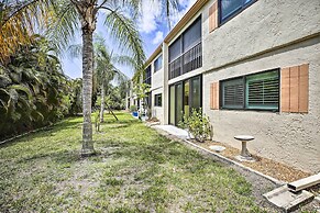 Cheery Condo With Pool Access: 3 Miles to Beach!