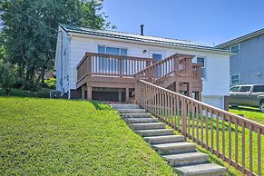 Morgantown Home w/ Patio: Near WVU Football!