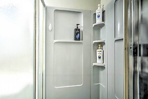 Family-friendly Keansburg Home: Walk to Beach!