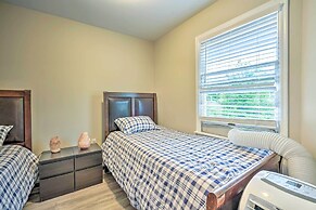 Family-friendly Keansburg Home: Walk to Beach!