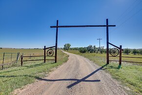 Black Hills Vacation Rental 25 Mi to Mt Rushmore!
