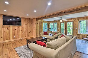 Rustic Sunset Escape on 67 Acres: Outdoor Kitchen