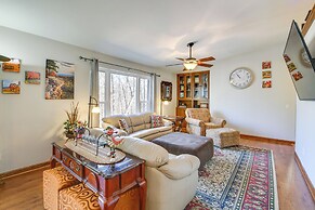 < 1 Mi to Lake: Hot Springs Village Escape w/ Deck
