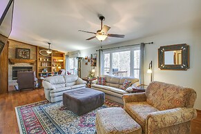 < 1 Mi to Lake: Hot Springs Village Escape w/ Deck