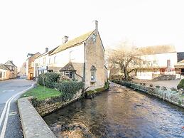3 Bears Court Barn Conversion in Little Rissington