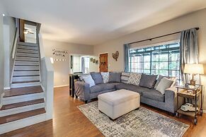 Bright Lakeside Home w/ Deck: 2 Mi to Rainbow Lake