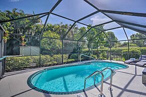 Naples Oasis w/ Screened Pool, Bike to Beach!