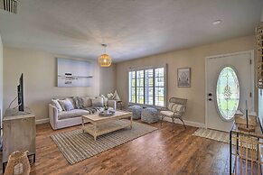 Naples Oasis w/ Screened Pool, Bike to Beach!