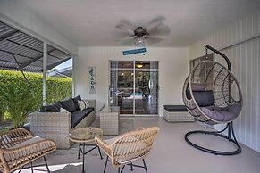Naples Oasis w/ Screened Pool, Bike to Beach!