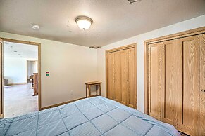 Lakefront Country Home w/ Waterslide & Trampoline!