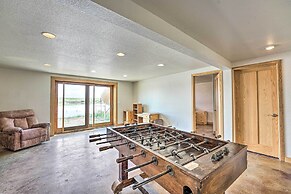 Lakefront Country Home w/ Waterslide & Trampoline!