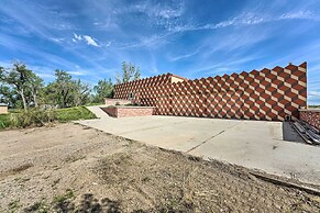 Lakefront Country Home w/ Waterslide & Trampoline!