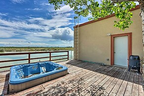 Lakefront Country Home w/ Waterslide & Trampoline!