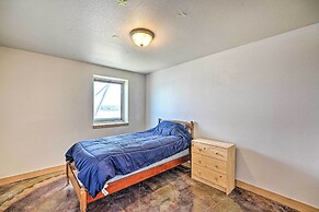 Lakefront Country Home w/ Waterslide & Trampoline!