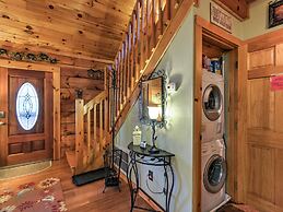 'cozy Nest' Gatlinburg Cabin w/ Porch & Jacuzzi!