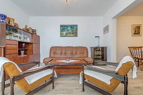 Seafront apt With Balcony, sea View and Mooring