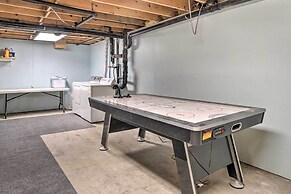 Cabin on Kenai Peninsula: Family & Group Friendly!