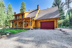 Cle Elum Mountain Cabin w/ Hot Tub & Trails!