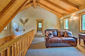 Cle Elum Mountain Cabin w/ Hot Tub & Trails!