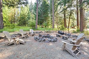Cle Elum Mountain Cabin w/ Hot Tub & Trails!