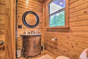 Idyllic Mtn Retreat w/ Hot Tub Near Shenandoah NP!