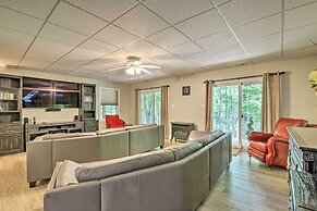 Idyllic Mtn Retreat w/ Hot Tub Near Shenandoah NP!