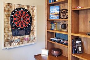 Heated Pool + Putting Green: Luxe Gilbert Home