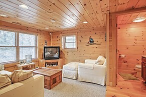 Rustic North Conway Cabin < 3 Mi to Cranmore Mtn!